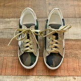 Nature Breeze Camo Star Print Metallic Lace Sneakers- Size 7.5