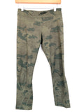 Lululemon Camo Crop Pants- Size 4