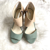 BCBGeneration Two Tone Wedge NWOT- Size 6.5